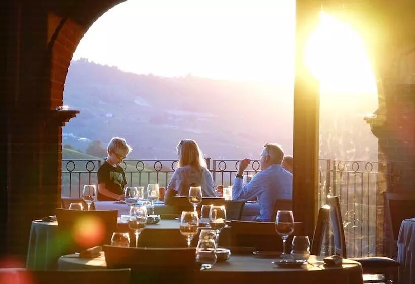 Отель Tota Virginia Antico Podere