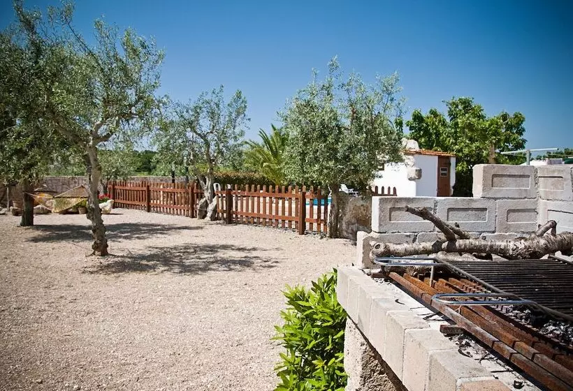 فندق Trulli Il Castagno