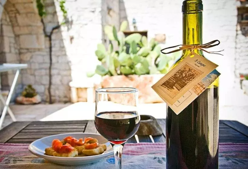 فندق Trulli Il Castagno