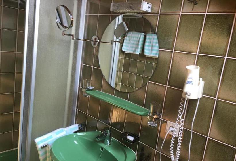 بنسيون Gästehaus Eder