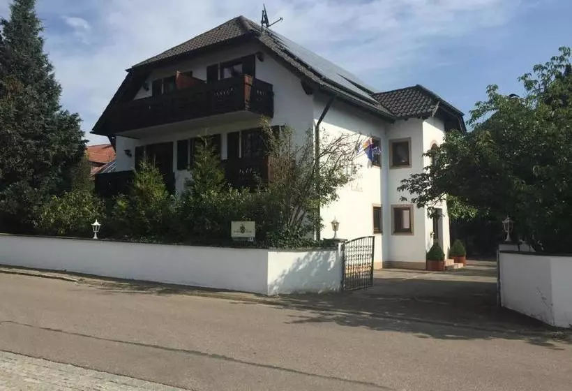 Пансион Gästehaus Eder