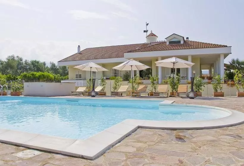 Aamiaismajoitus (B&B) Villa Liberti Rooms