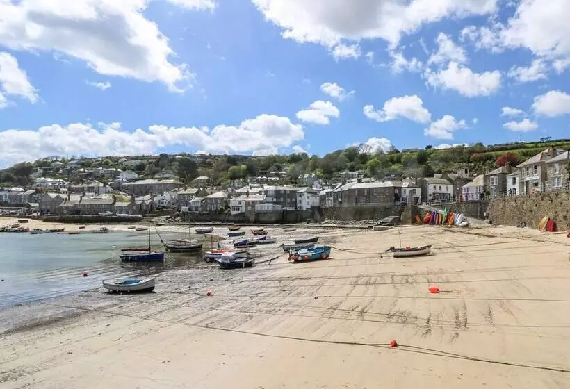 3 Trungle Cottages