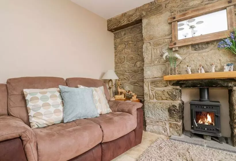 3 Trungle Cottages
