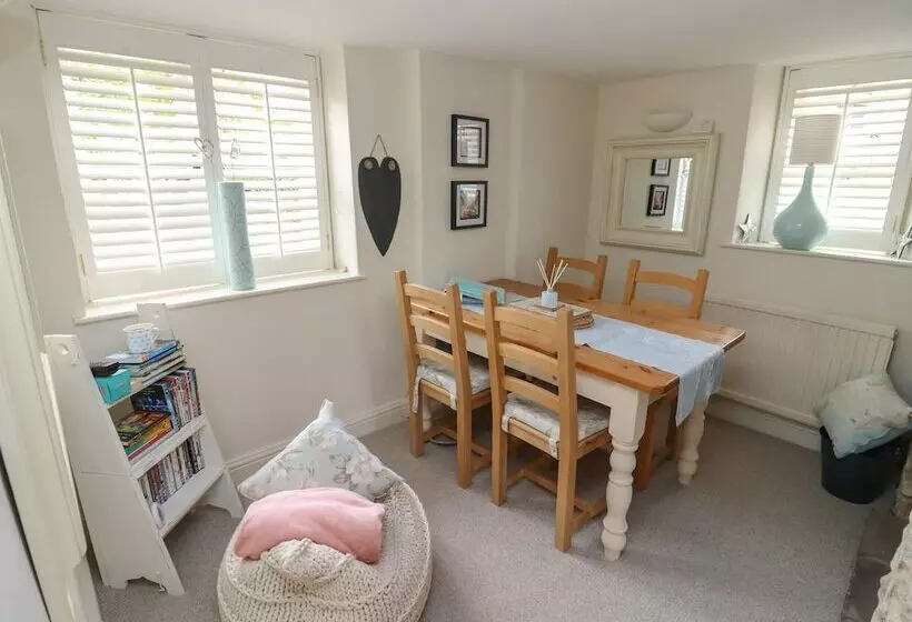 Bluebell Cottage