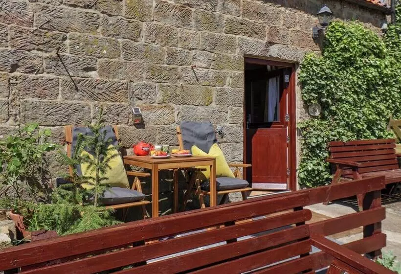 Daffodil Cottage