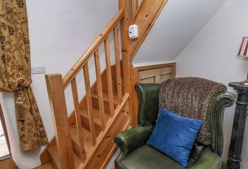 Daffodil Cottage