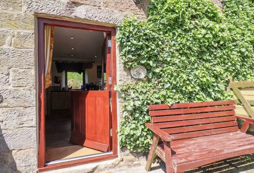 Daffodil Cottage
