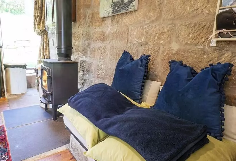 Daffodil Cottage