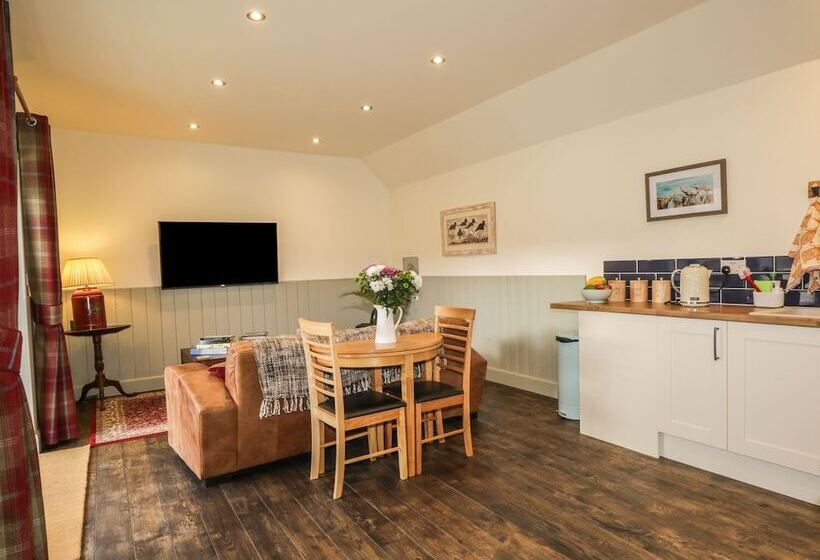 East Craigdhu Cow Byre