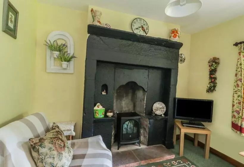 Gardeners Cottage