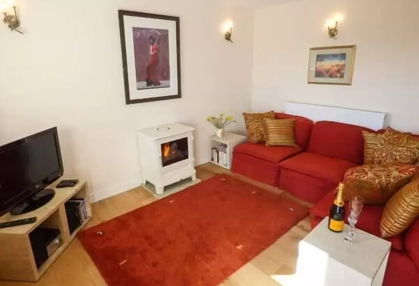 Kestrel Cottage
