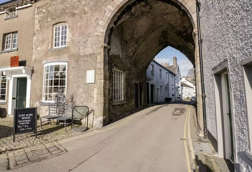 Longlands The Coach House