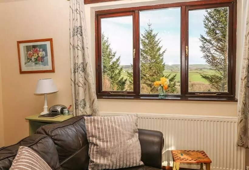 The Cottage At Moseley House Farm