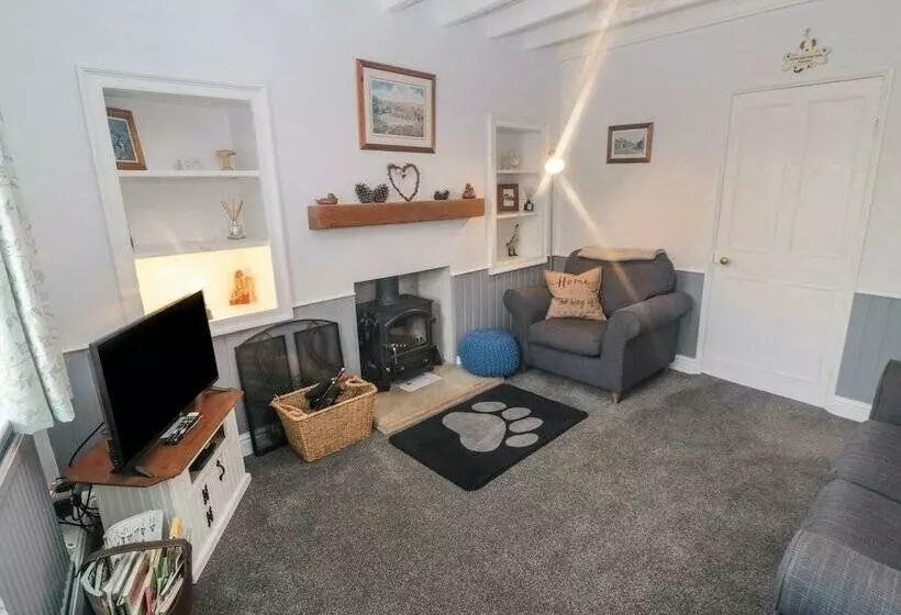 31 Outgang Road