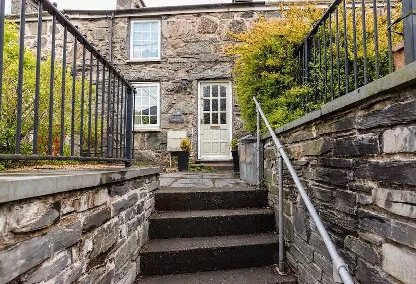 Carreg Lwyd