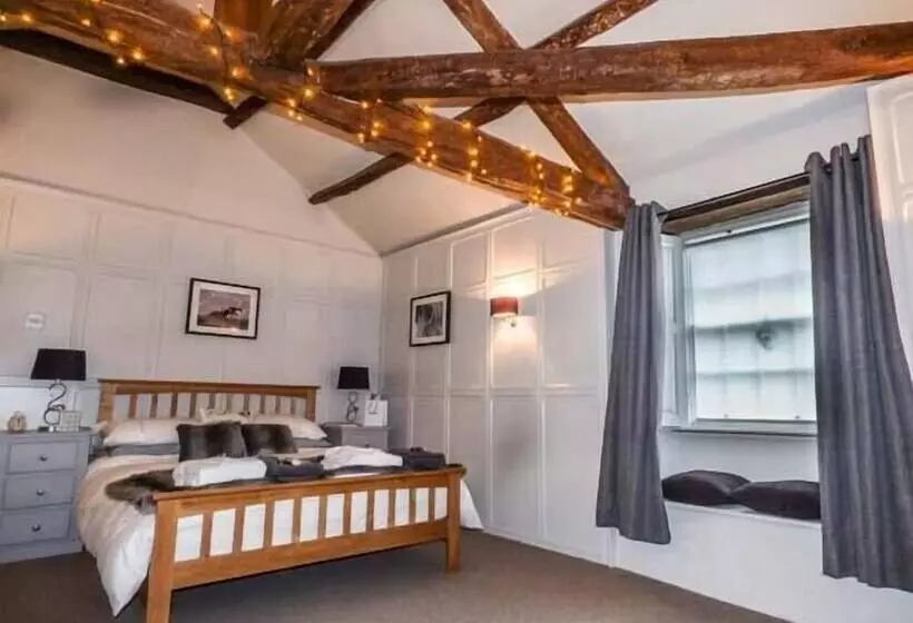 Castle Hill Cottage
