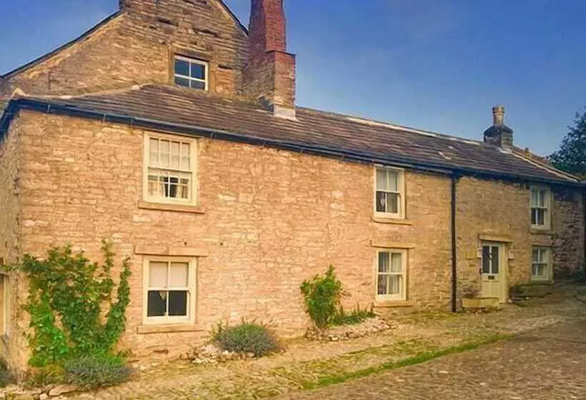 Castle Hill Cottage