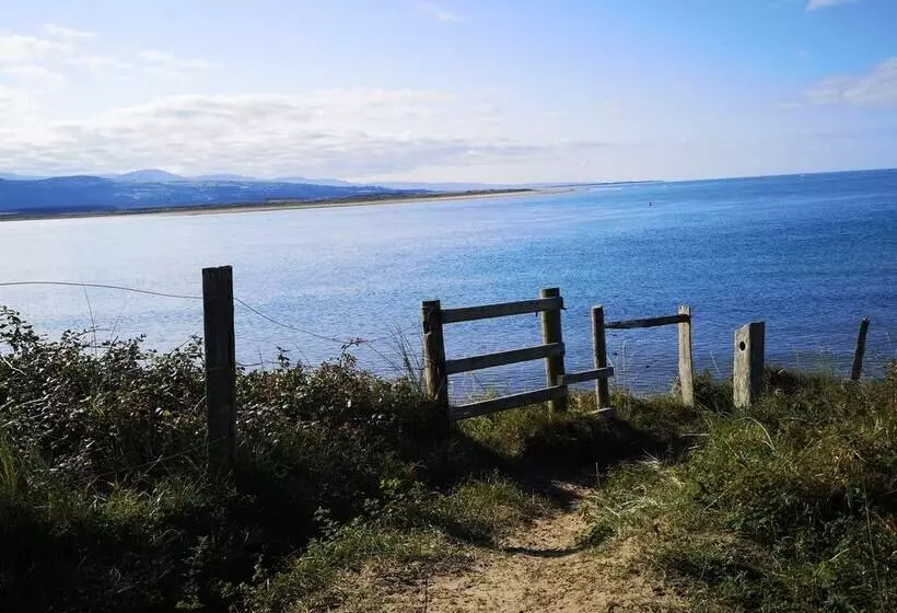 Llannor