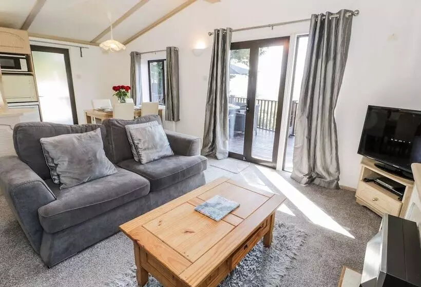 Springtime Lodge