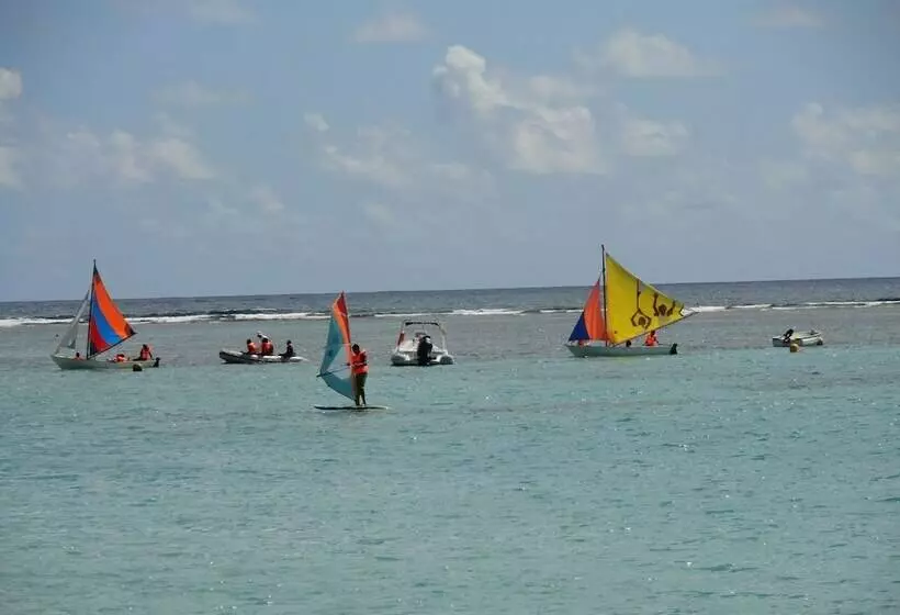 هاستل Smart Lidays