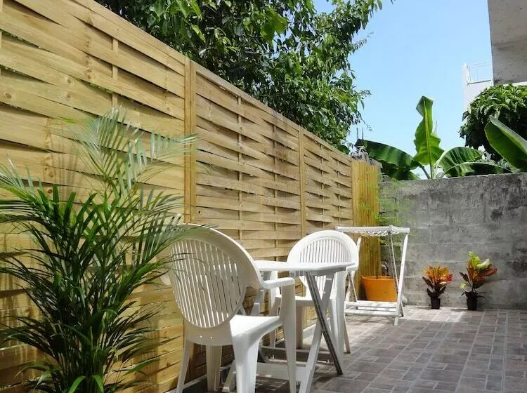 هاستل Smart Lidays