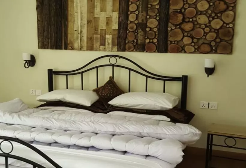 Alpine Hotel  Nathiagali