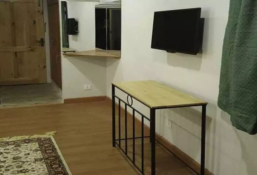 Alpine Hotel  Nathiagali