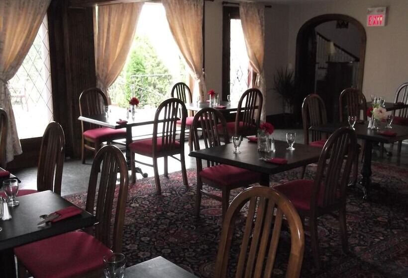 Pathsaala Inn & Restaurant