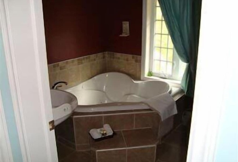 Pathsaala Inn & Restaurant