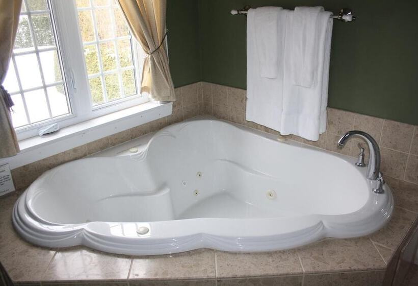 Pathsaala Inn & Restaurant