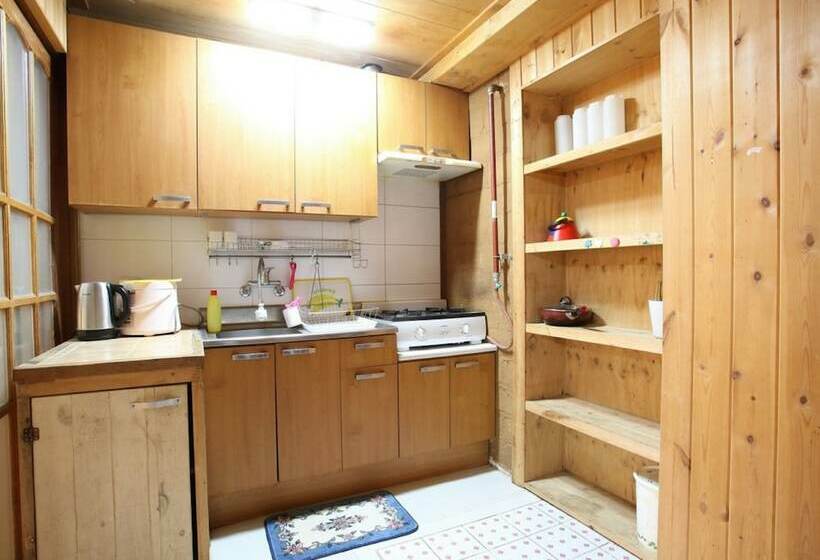 Chogajip Hwangto Pension