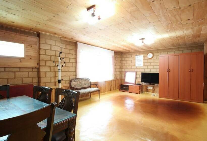 Chogajip Hwangto Pension