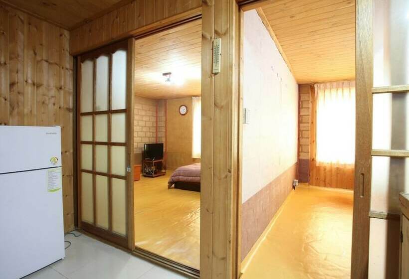 Chogajip Hwangto Pension