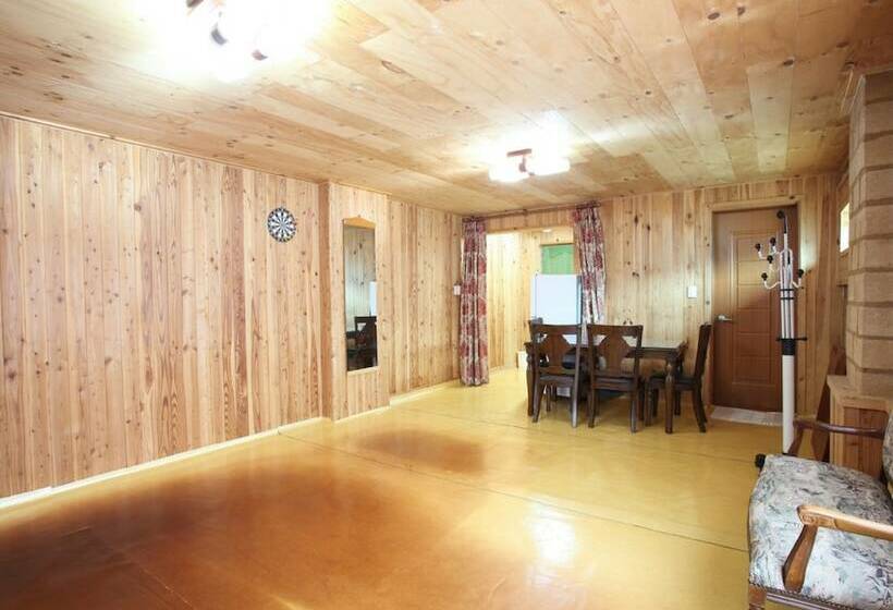 Chogajip Hwangto Pension