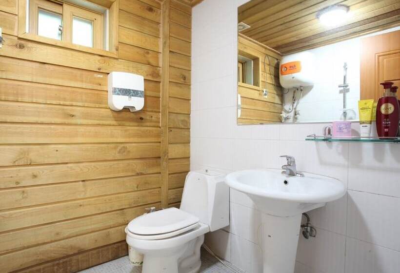 Chogajip Hwangto Pension