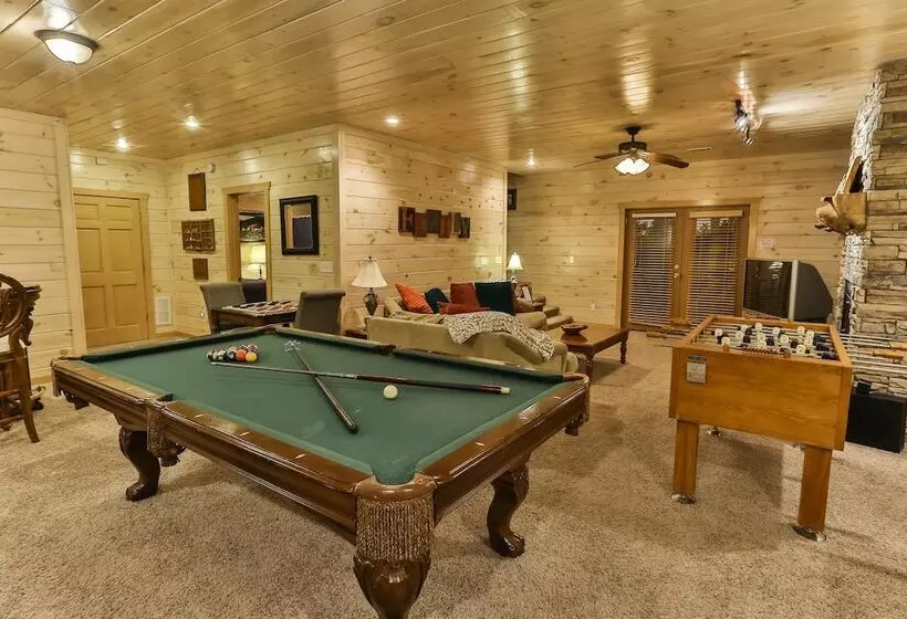 Eagles Breeze Nevaeh Cabin Rentals