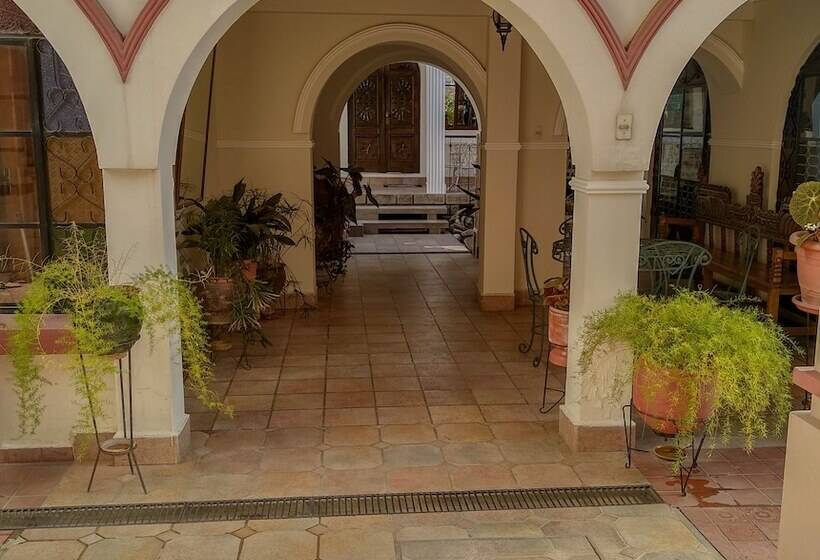 El Gobernador Hostal