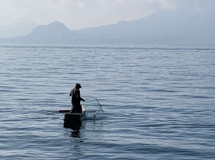 هتل Cabañas De Tzununa