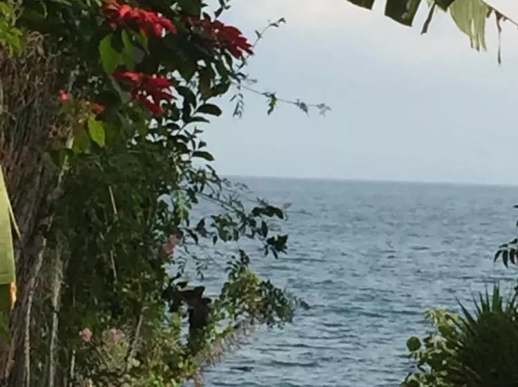 هتل Cabañas De Tzununa