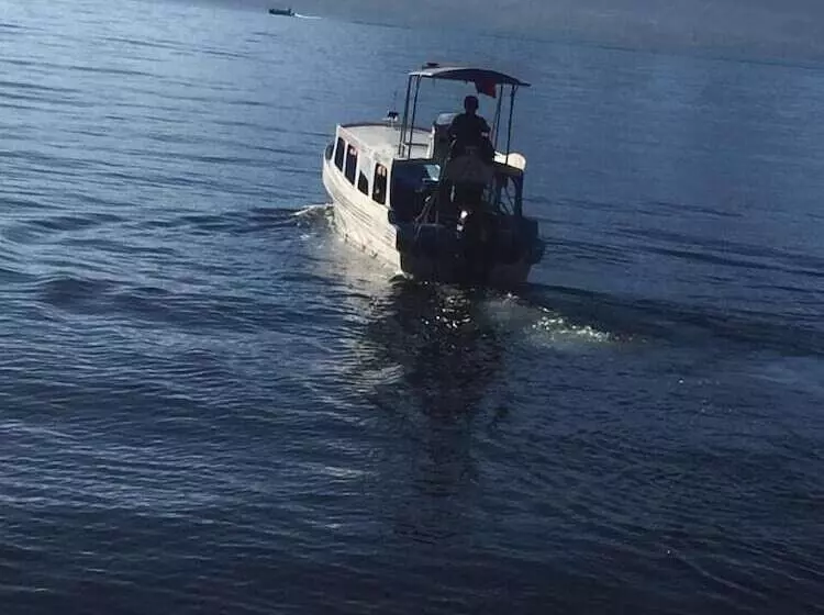 هتل Cabañas De Tzununa