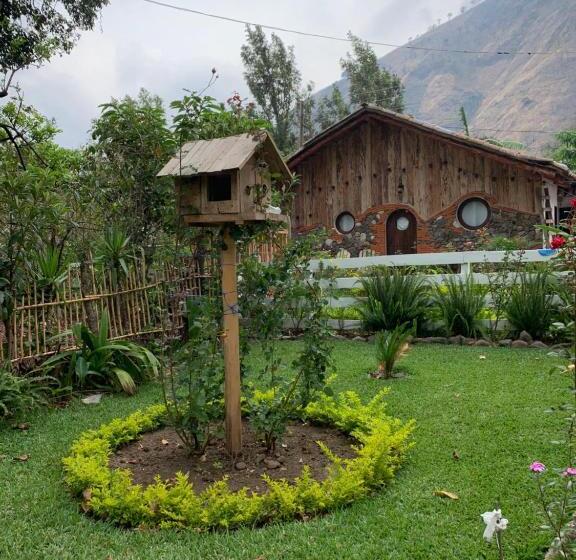 هتل Cabañas De Tzununa