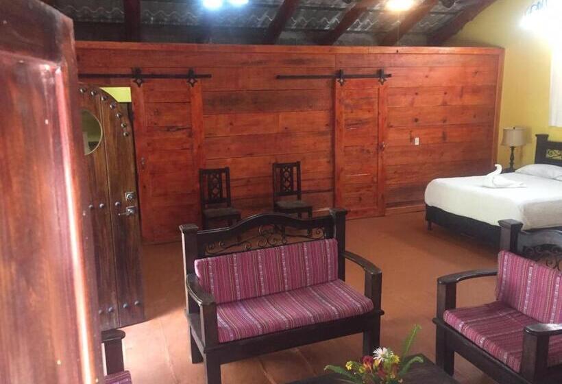 هتل Cabañas De Tzununa