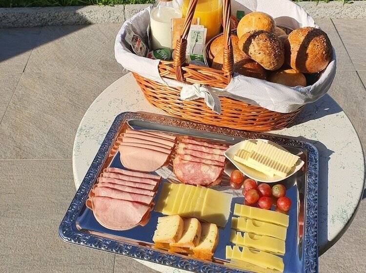 هتل Engadin Lodge