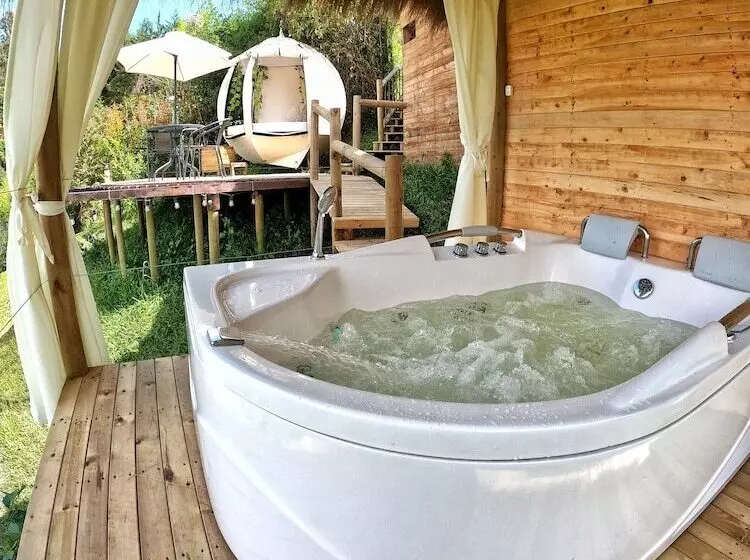 Hotelli Levit Glamping