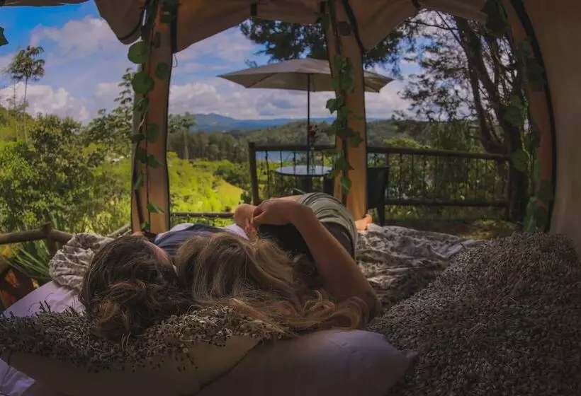 Hotelli Levit Glamping