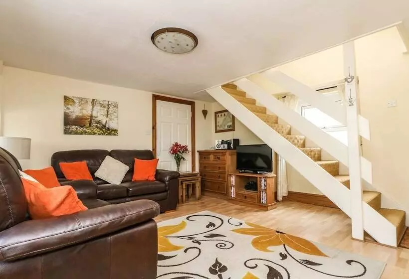 Manor Farmhouse Cottage