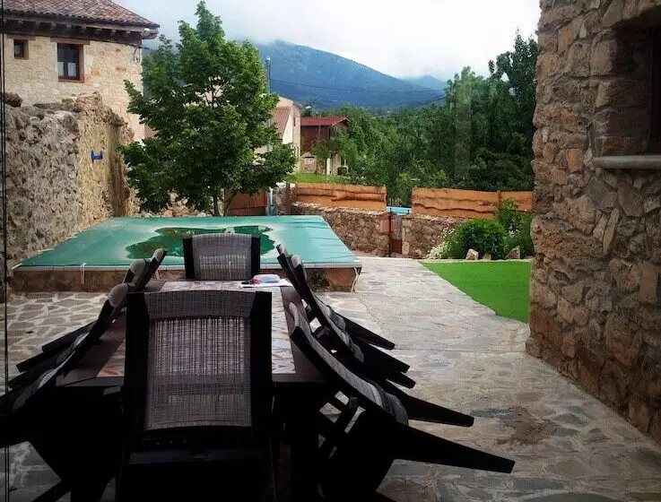 ペンション La Pedraza Casa Rural
