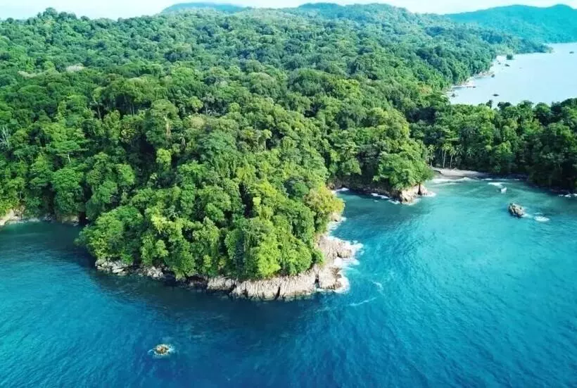 ペンション Lodge El Amargal Reserva Natural, Ecoturismo & Surf