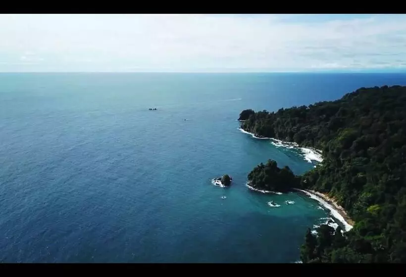 ペンション Lodge El Amargal Reserva Natural, Ecoturismo & Surf